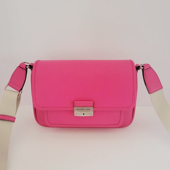 Michael Kors Bradshaw Medium Pocket Messenger Crossbody Handbag Dragonfruit - Picture 2 of 8